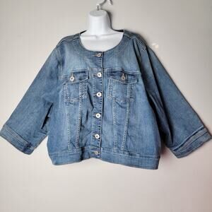 Torrid Women’s Plus Sz 6 Denim Jacket Cropped Scoop Neck Button Front Jean Coat